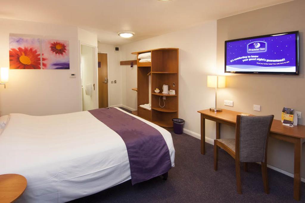 Premier Inn Kendal Central Exterior photo