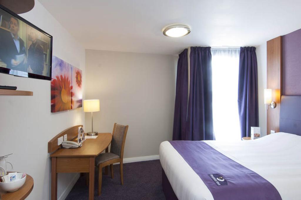 Premier Inn Kendal Central Exterior photo