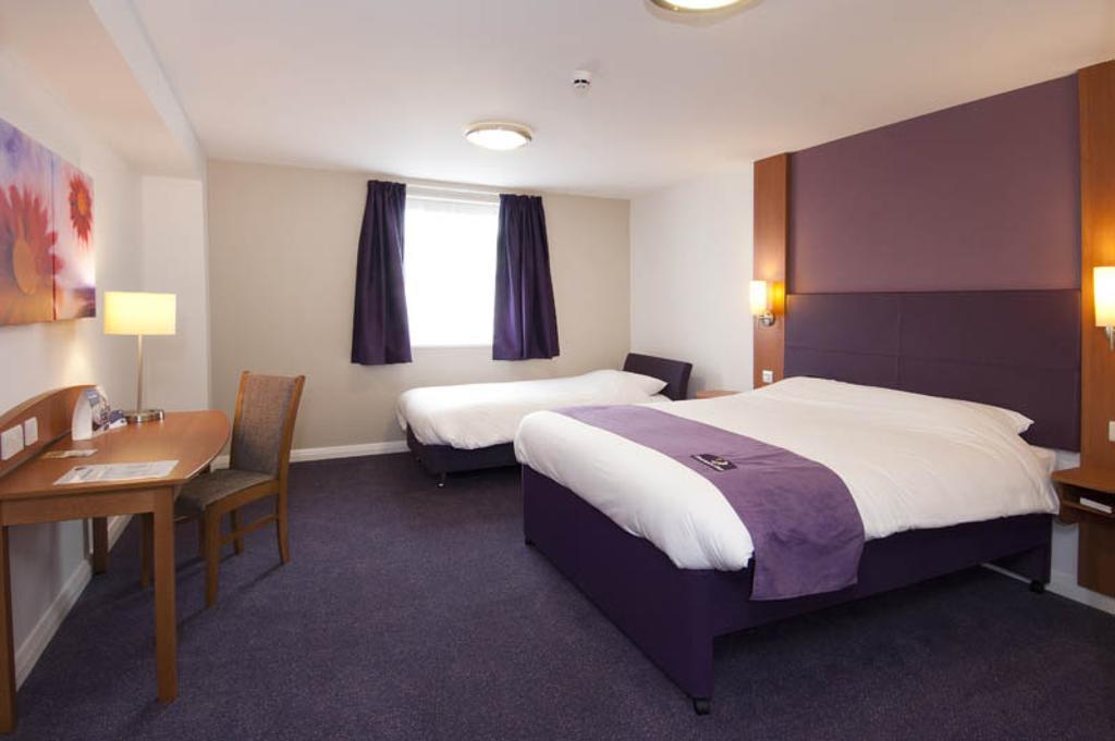 Premier Inn Kendal Central Exterior photo