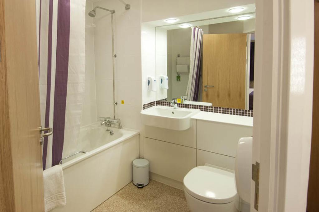 Premier Inn Kendal Central Exterior photo