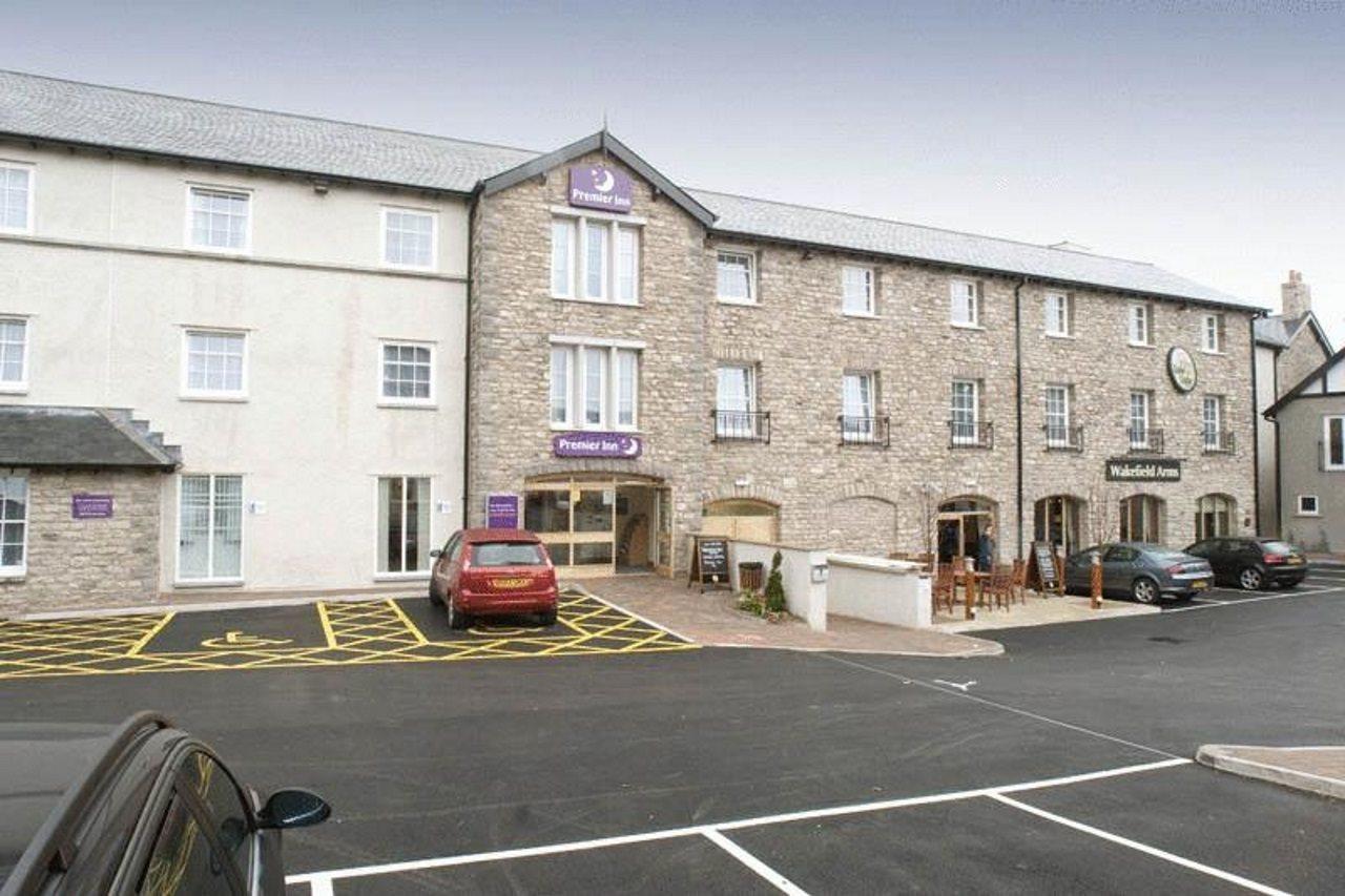 Premier Inn Kendal Central Exterior photo