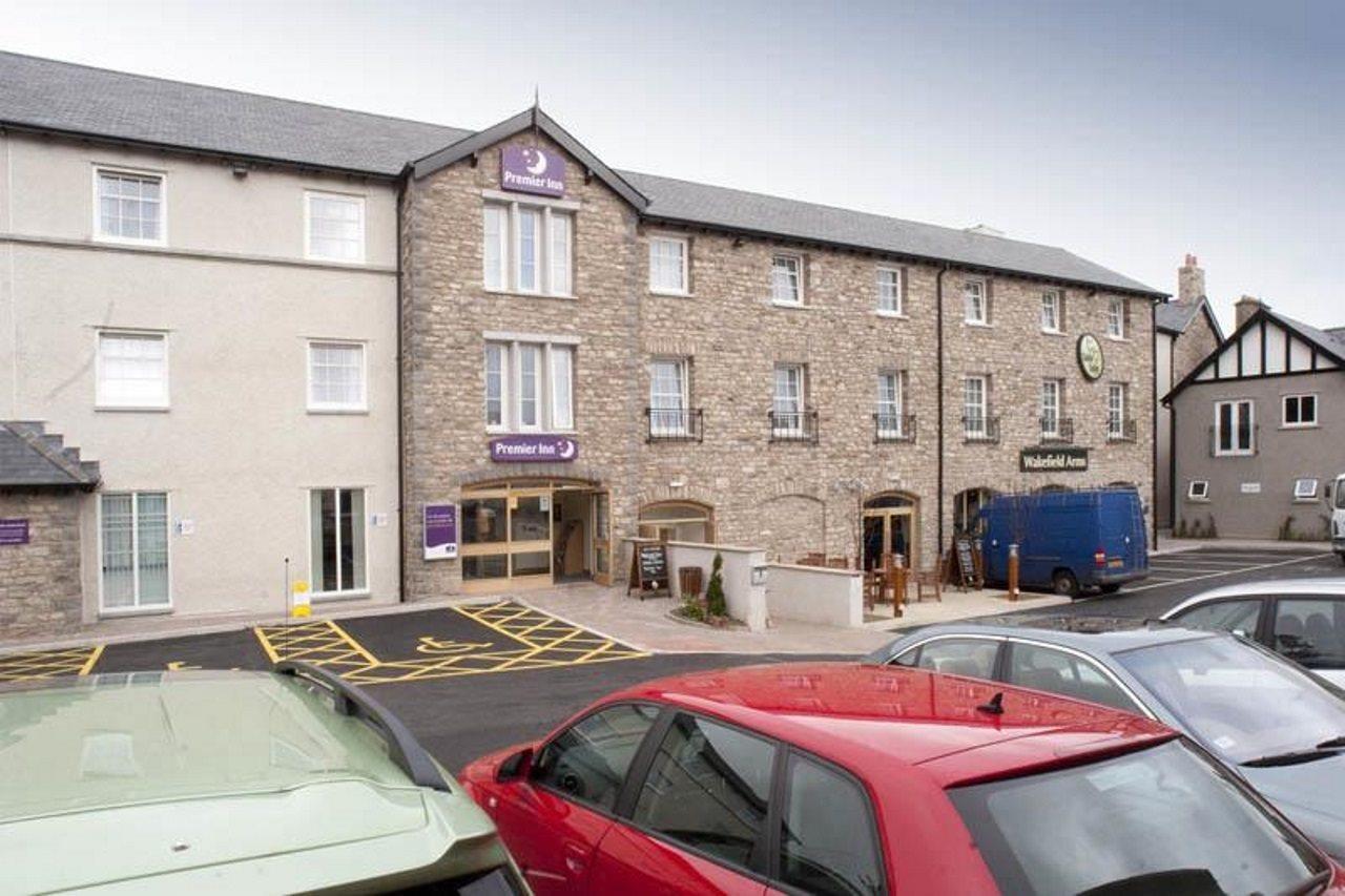 Premier Inn Kendal Central Exterior photo