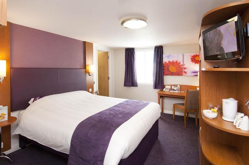 Premier Inn Kendal Central Exterior photo