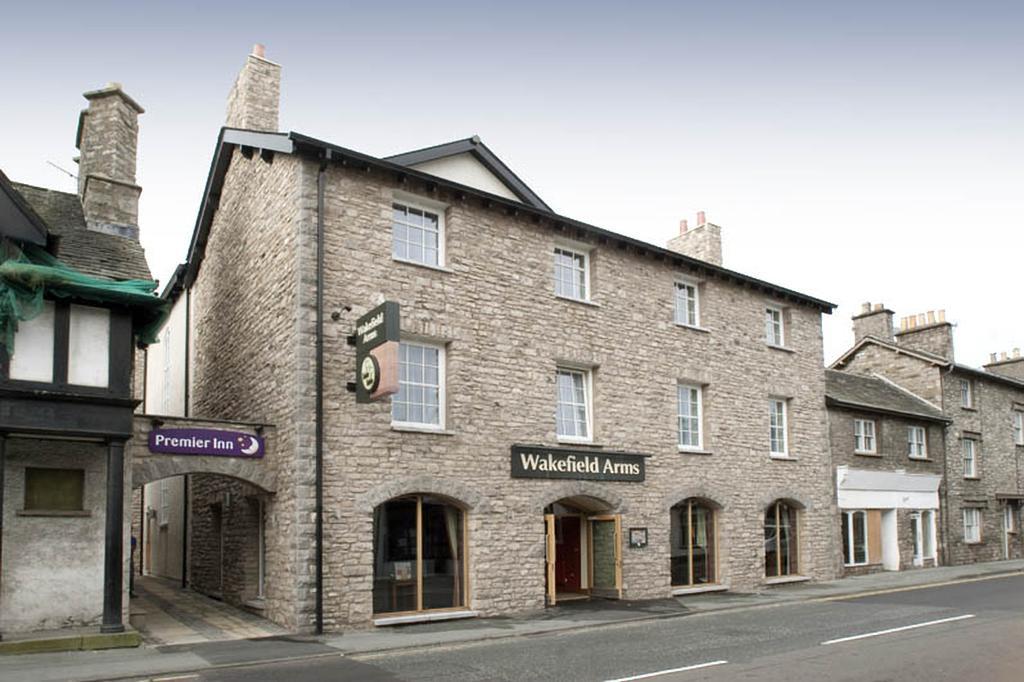 Premier Inn Kendal Central Exterior photo